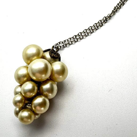 Vintage 1950s-60s Pearl Grape Cluster Pendant Necklace—Sterling Silver Chain—GUC - Picture 9 of 10